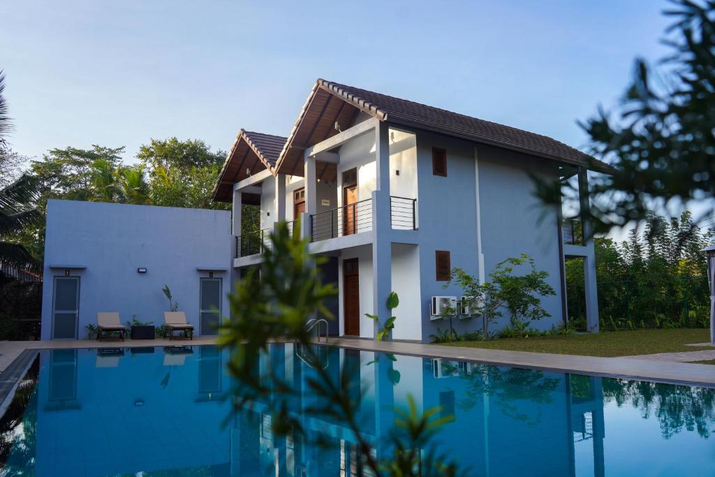 Lion Gate Hotel Sigiriya